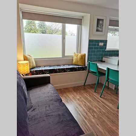 Stylish Studio Bungalow, Close To Cardiff Centre 外观 照片